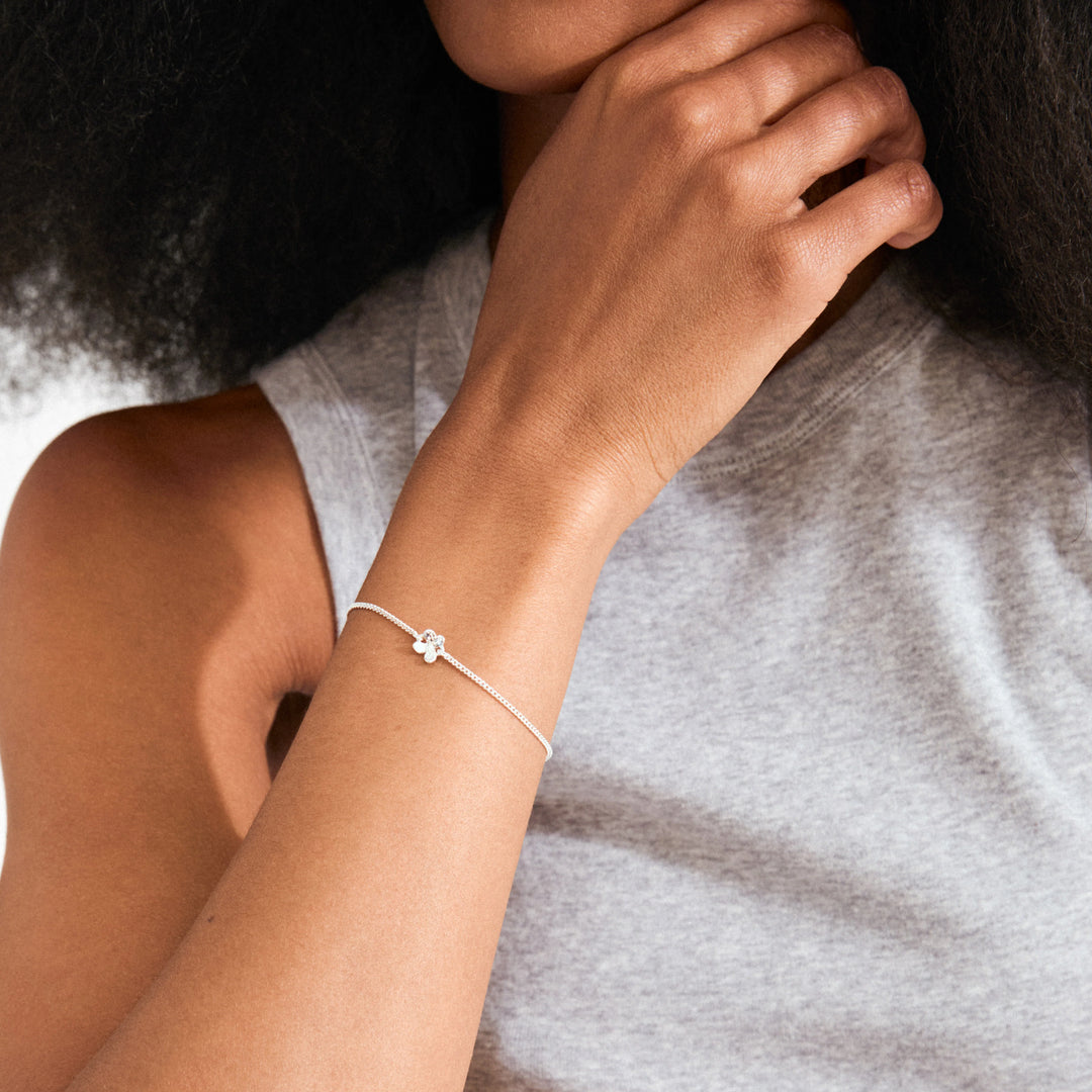 Ajani Flower Charm Bracelet