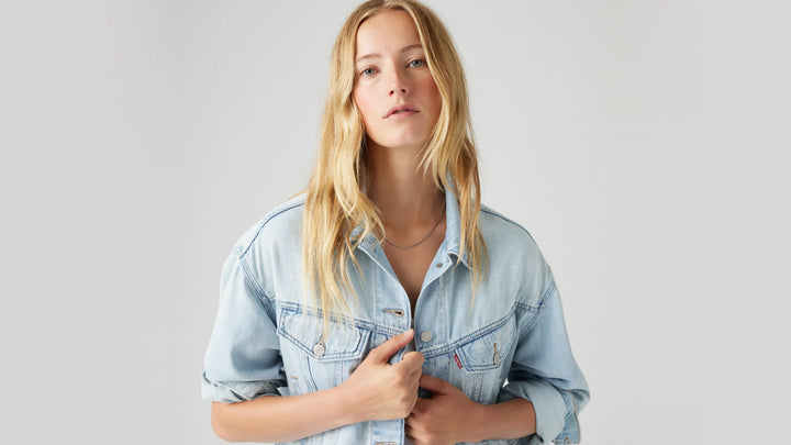 Shrunken '90s Linen + Denim Lightweight Trucker Jacket