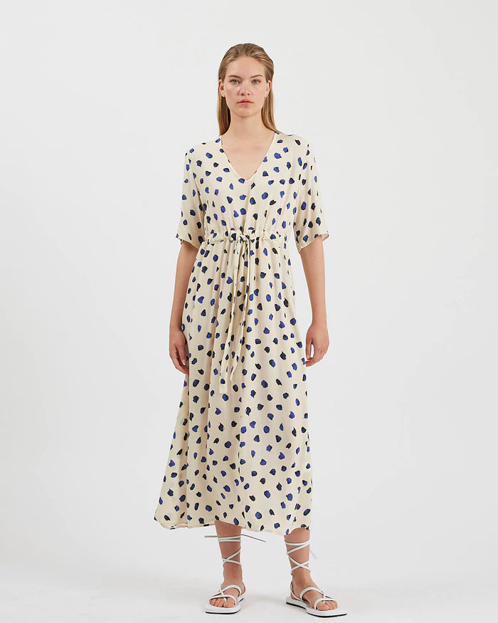 Nutilia Midi Dress