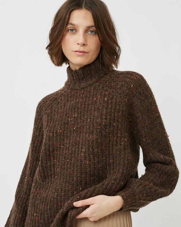 Noja Turtleneck